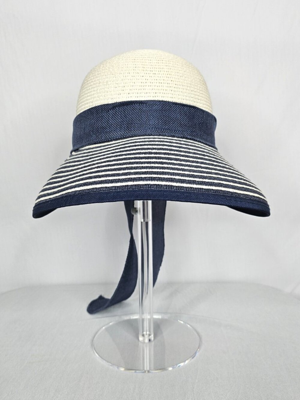 Packable Wide Brim Sun Hat | Navy Bow | Beach Resort Cruise | Adjustable - Picture 3 of 16